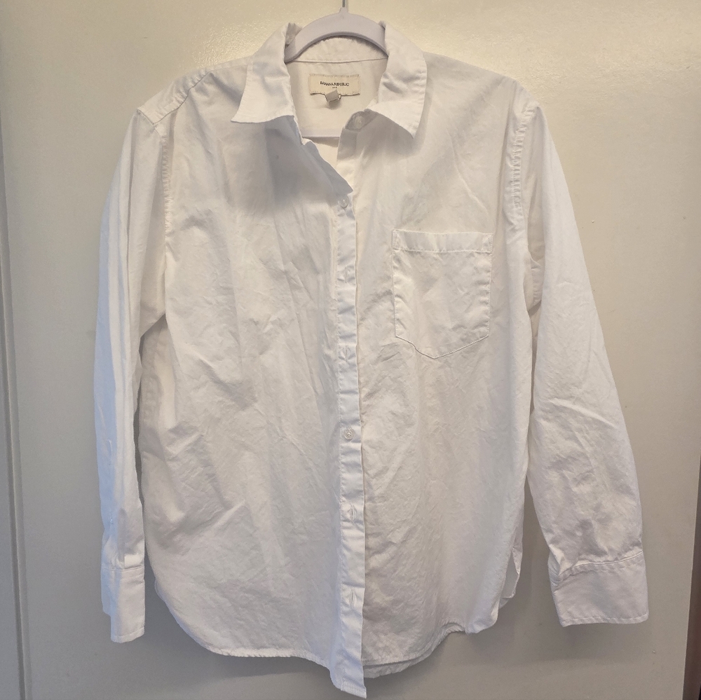 Banana Republic White Long-Sleeve Dress Shirt with Chest Pocket L